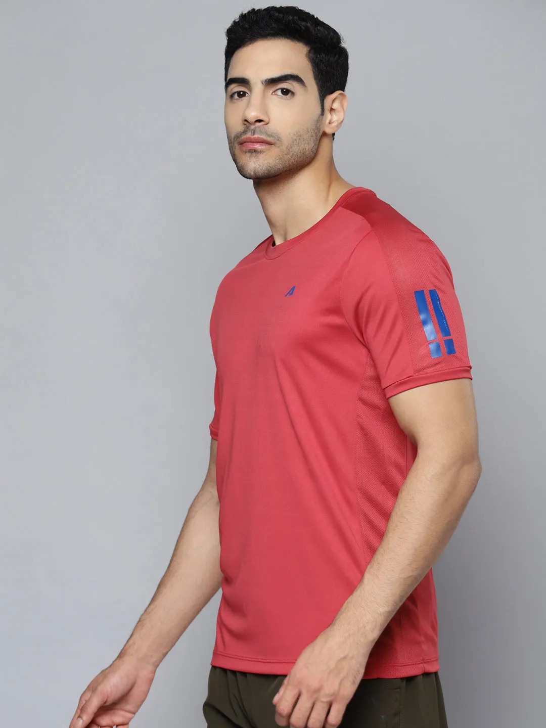 Alcis Men Red Slim Fit T-shirt