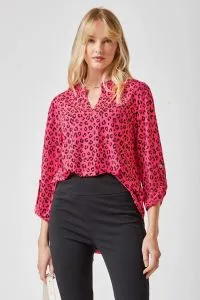 Dear Scarlett Printed Lizzy medallion Top Blue or Magenta Wrinkle Free