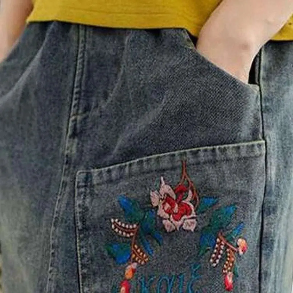 Embroidered ripped women's denim skirt