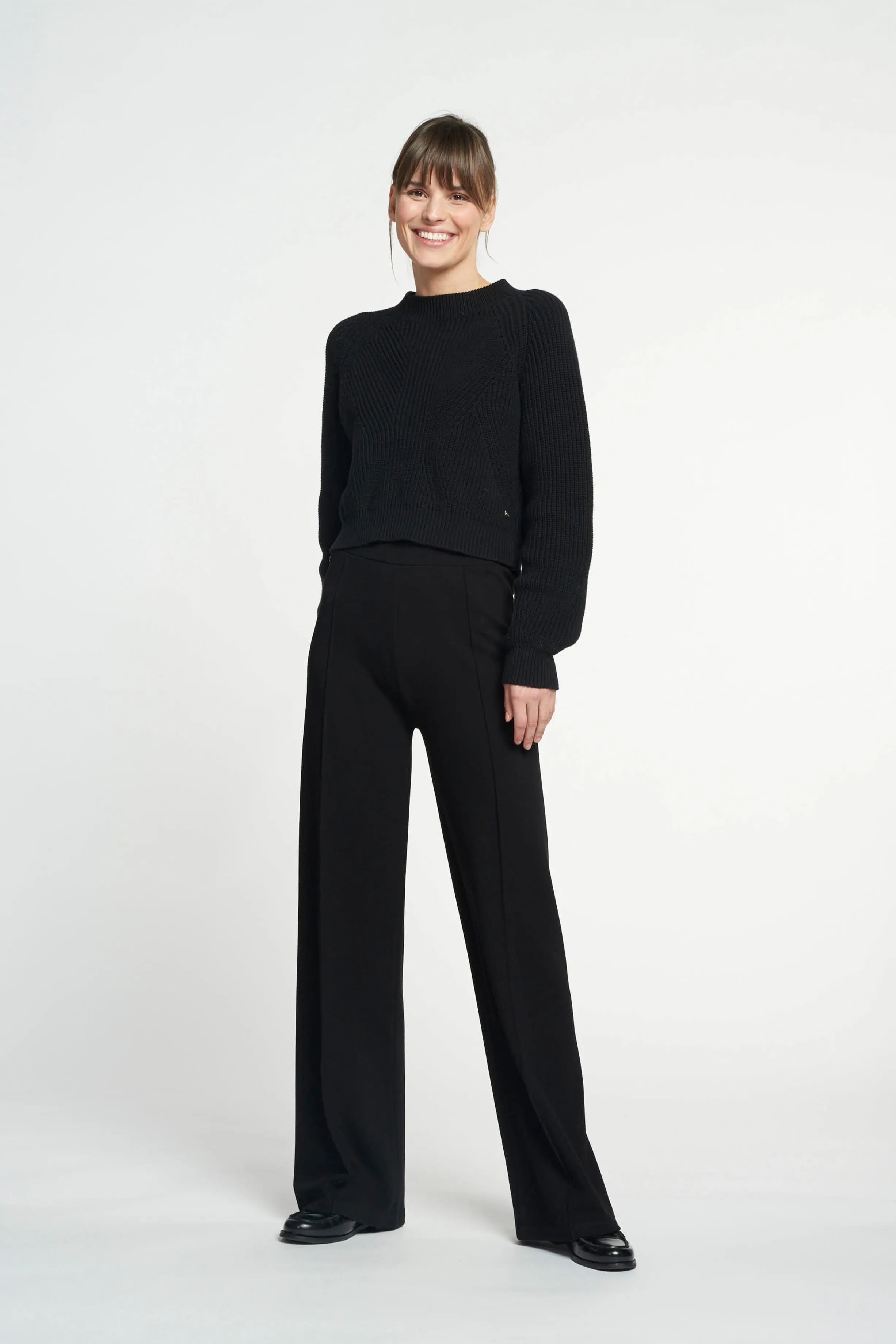 FOREST ESSENTIAL flared pants - Black