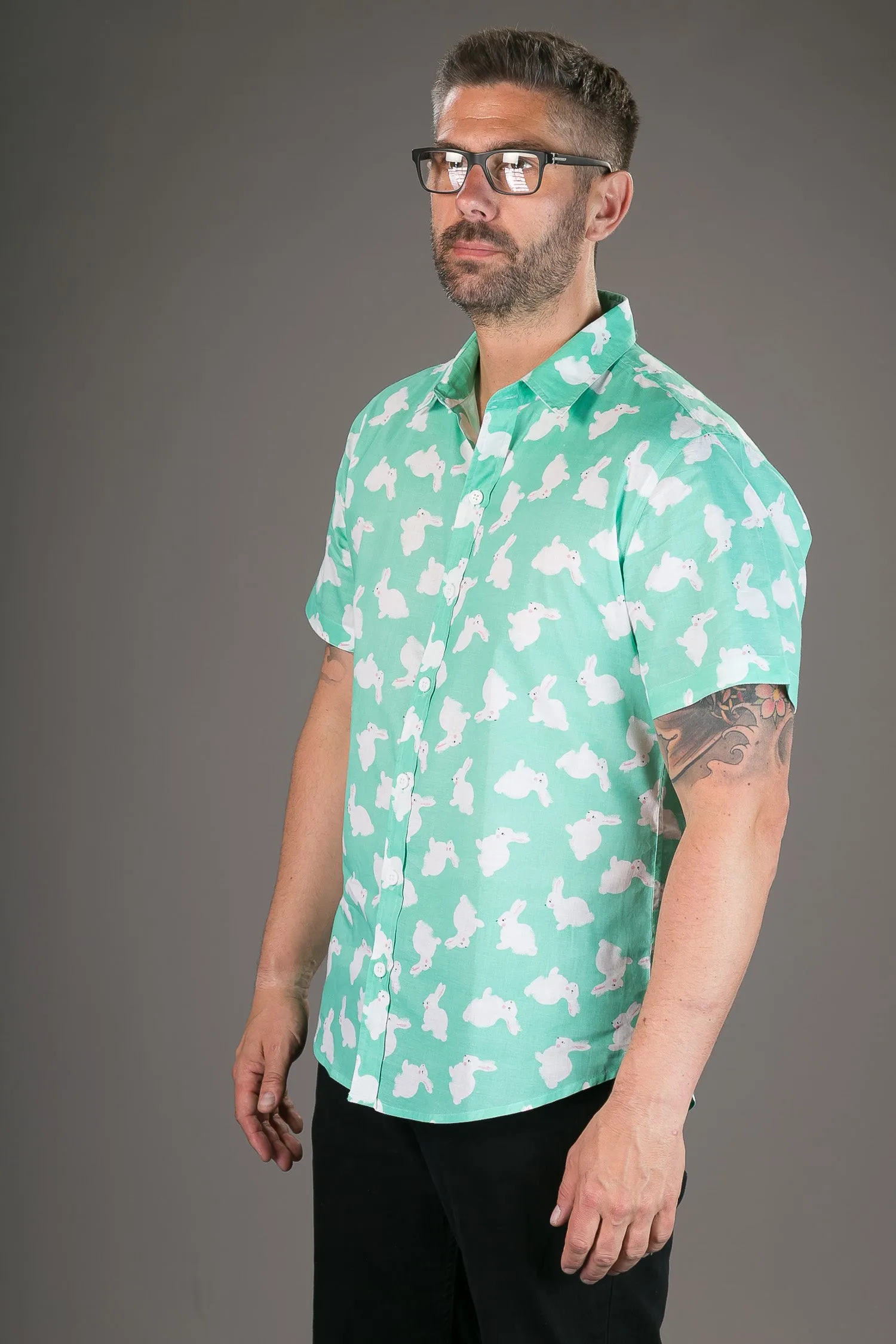 Green White Rabbit Print Cotton Slim Fit Mens Shirt Short Sleeve