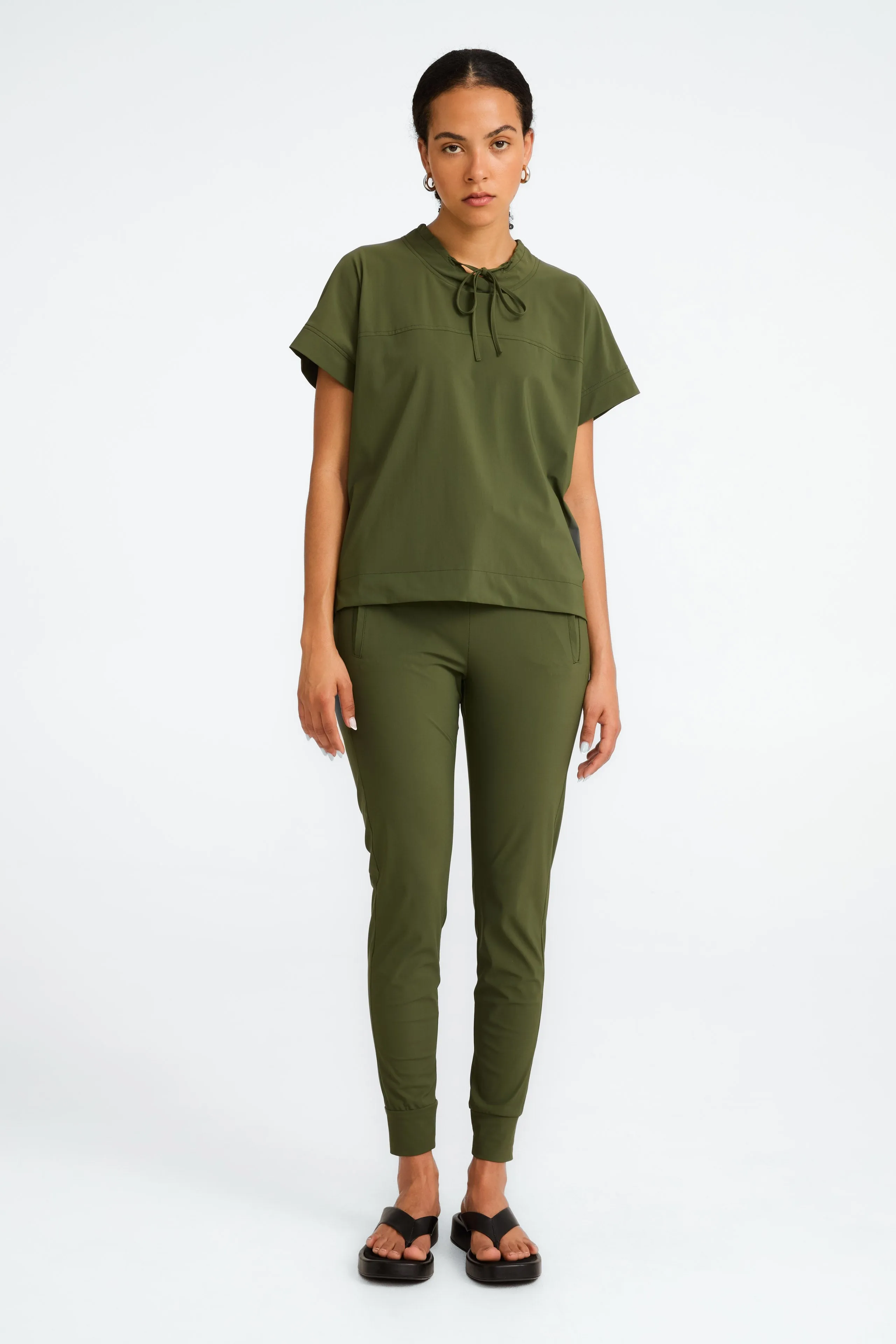 John strech technical jersey pants | Oliva green