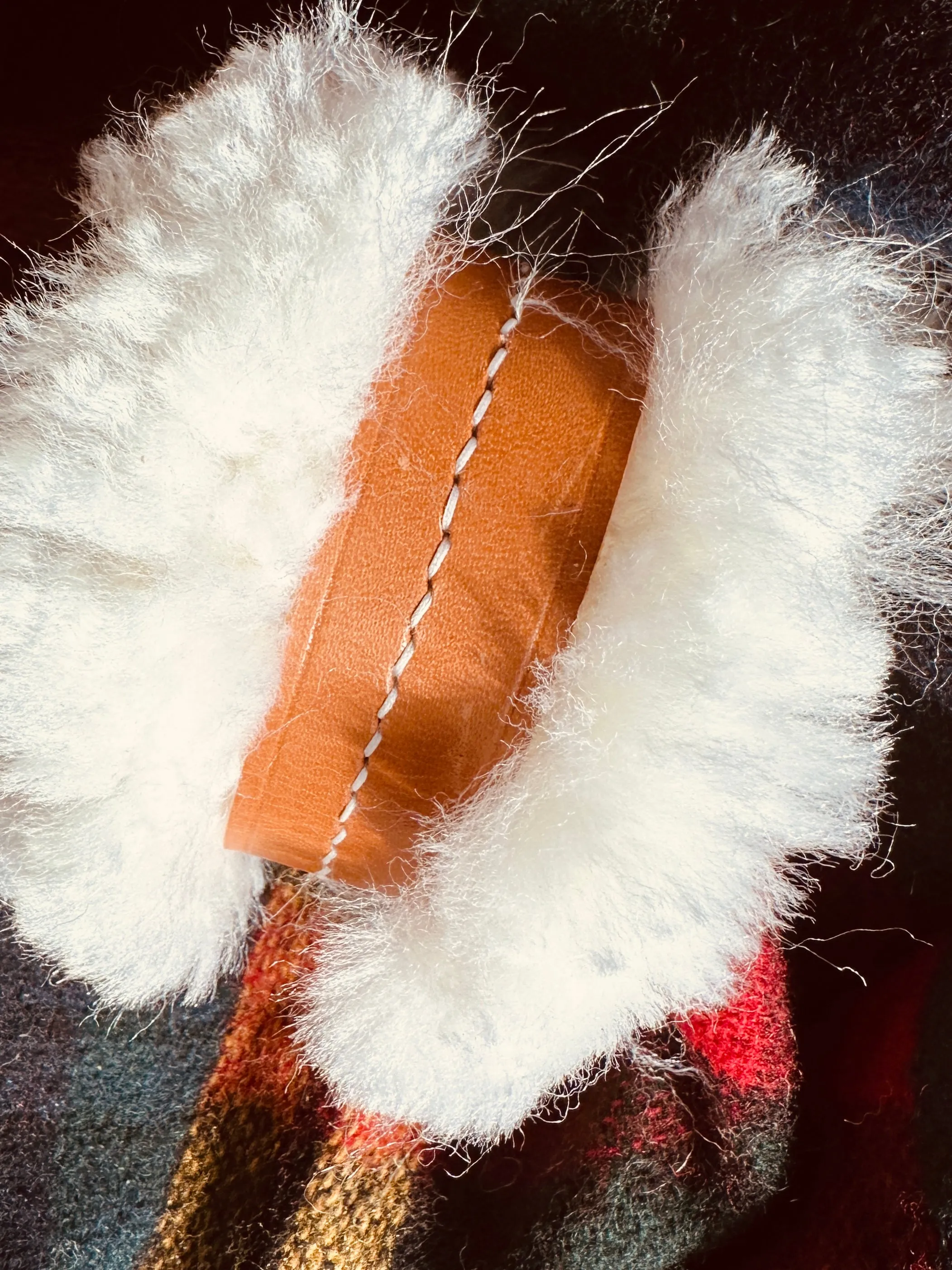 Leather and Sheepskin Cuff, Apres Ski, All Natural, Cozy, Gift, Elegant, Fashionable, Sun and Ski, Snow and Ski