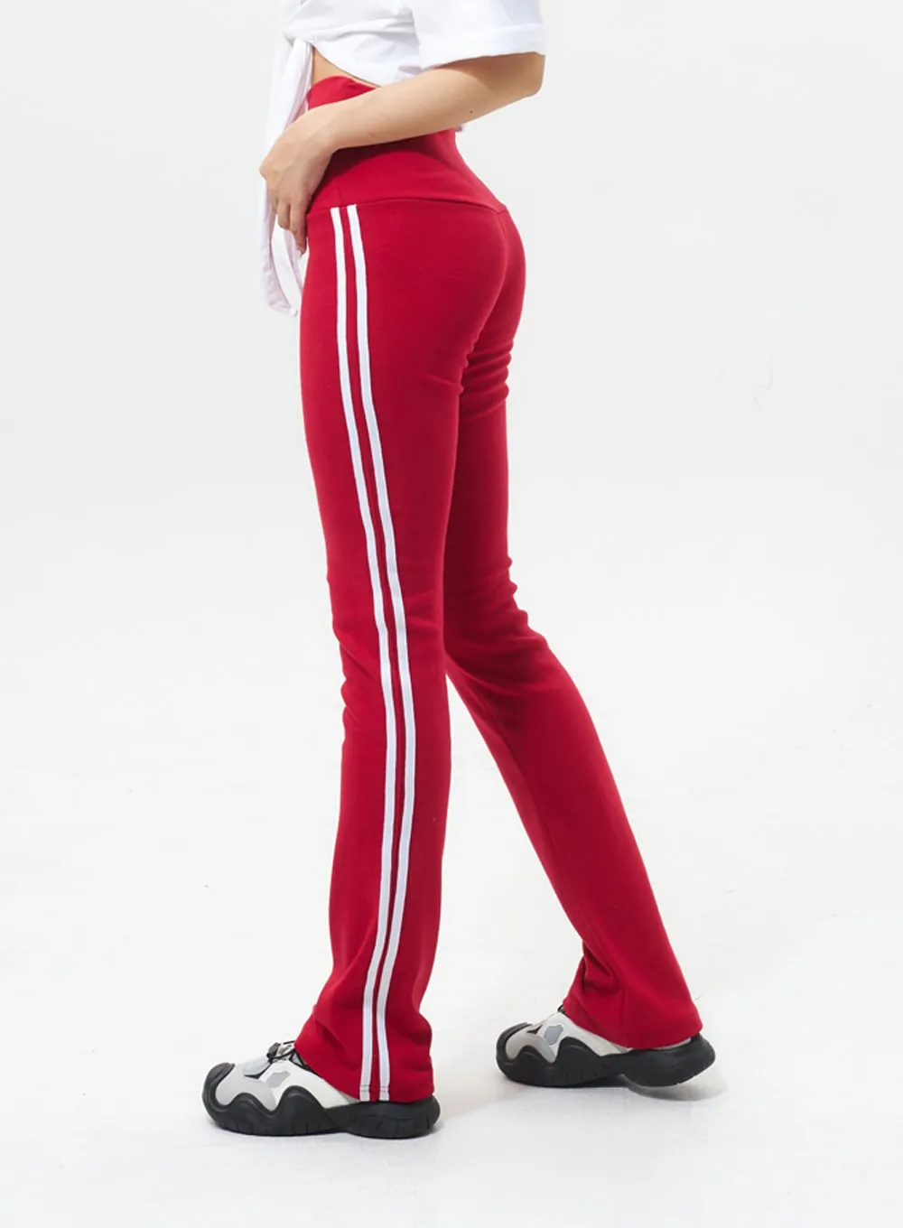 Slim Fit Track Pants IL317