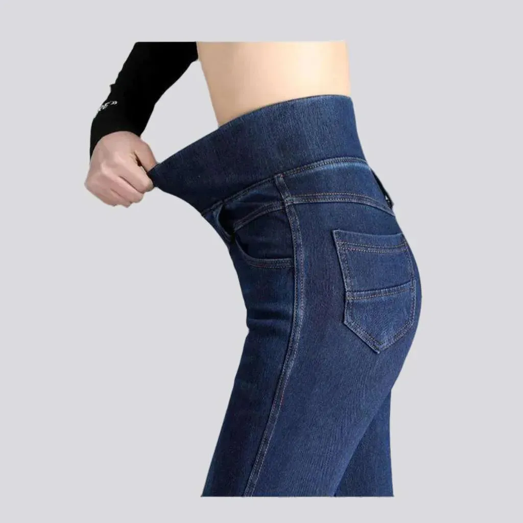 Stonewashed women's casual jeans